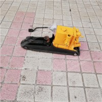 拔道机操作简单灵活，使用维护方便