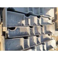 重庆铸钢护栏支架订制-泊泉机械制造桥梁防撞支架