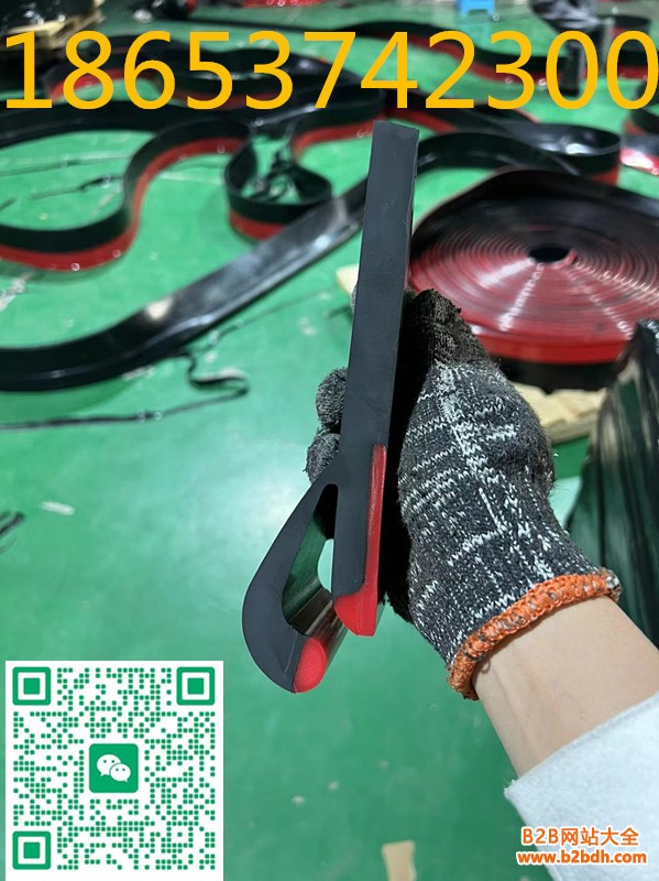 8ff5f05b38a6c44068ce8caac75162b3_副本