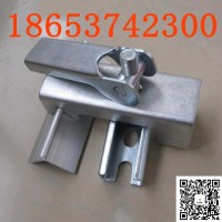 镀锌夹持器，角铝，螺栓固定，不锈钢/碳钢防溢裙板