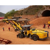 全液压隧道凿岩台车